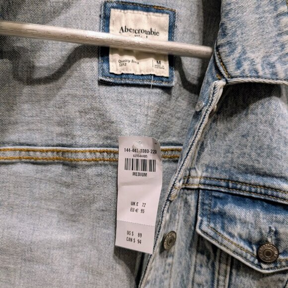 Abercrombie & Fitch Denim Light Wash Womens Jacket M NWT - Picture 5 of 8